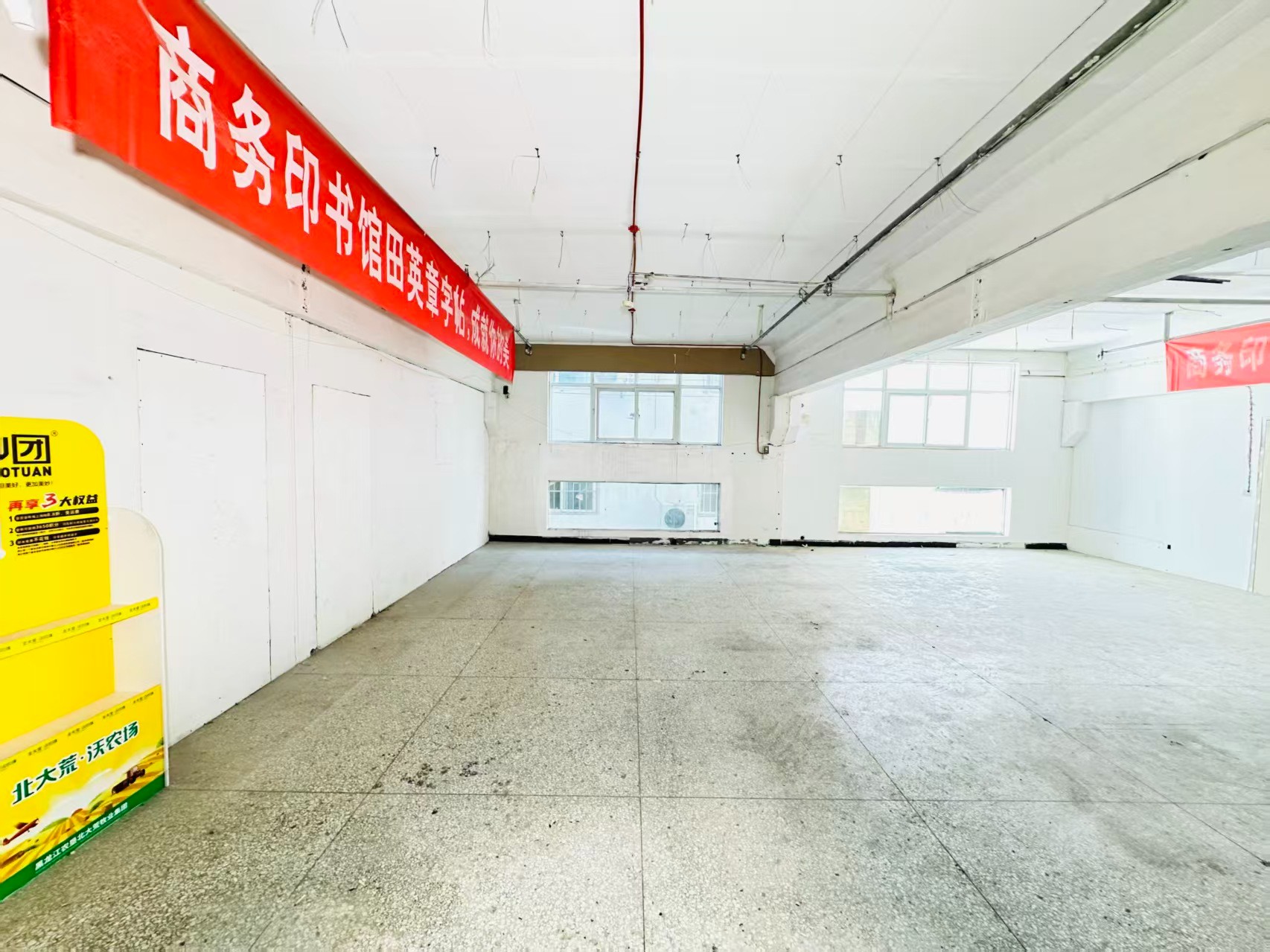 九鼎国际人工智能（AI）应用企业 ✅ AI大模型应用及智能办公项目 ✅ 软件开发、数字技术企业 ✅ 电商直播、新媒体运营团队 ✅ 智能营销、智慧零售项目
